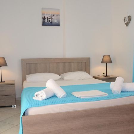 Roses Rt Apartments Skioni II Неа-Скіоні Екстер'єр фото